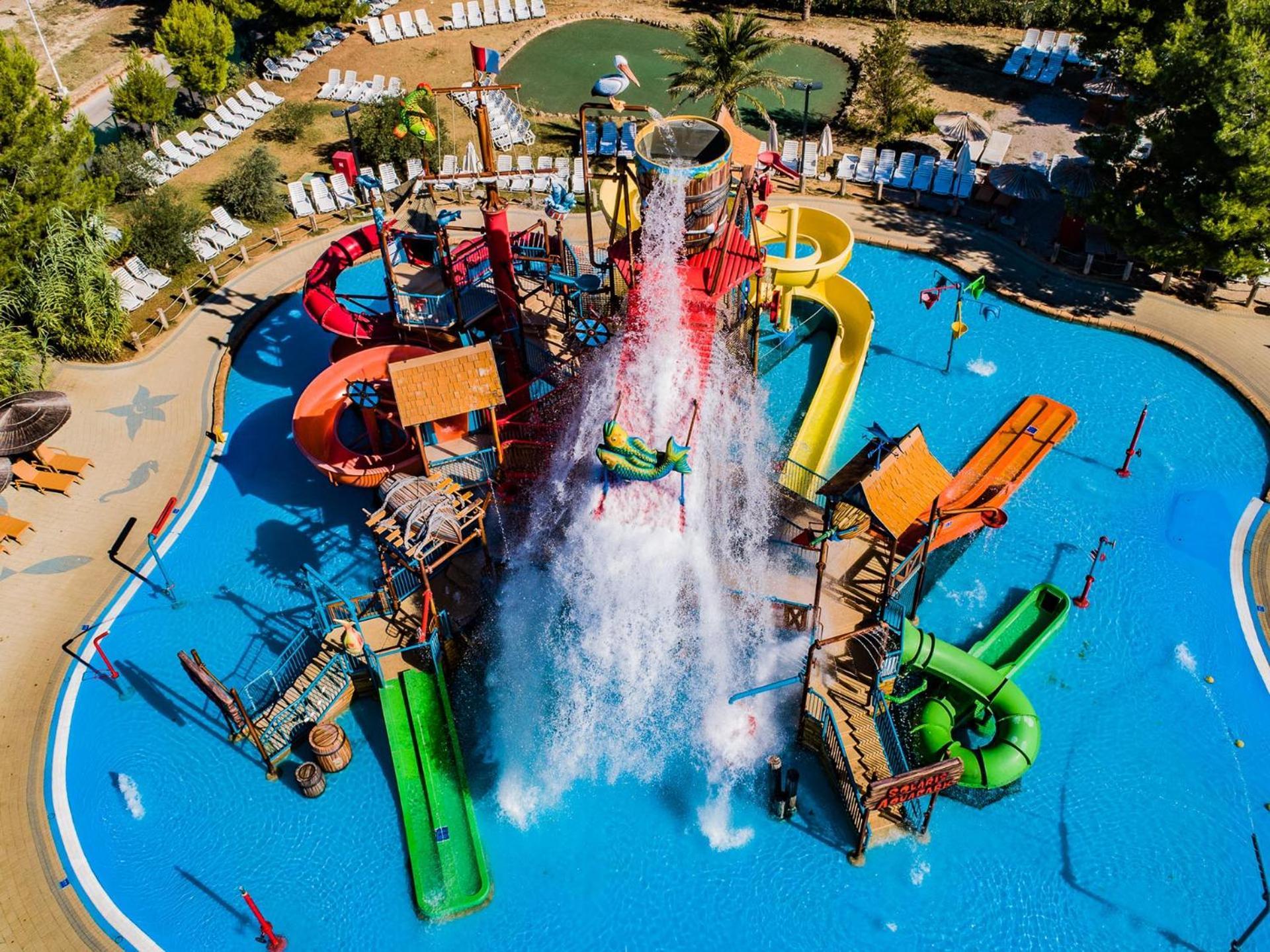Amadria Park Apartments שיבניק מראה חיצוני תמונה