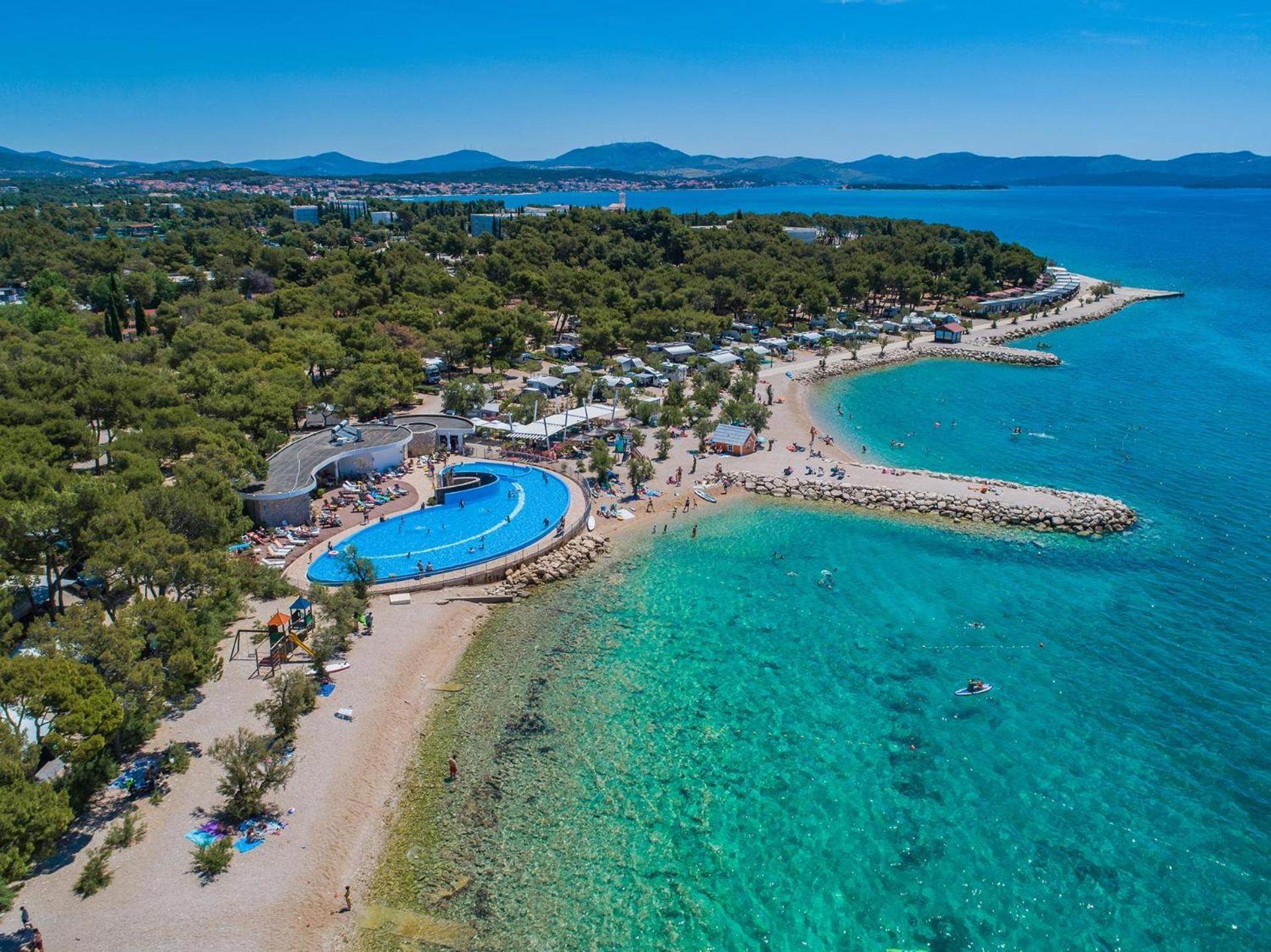 Amadria Park Apartments שיבניק מראה חיצוני תמונה