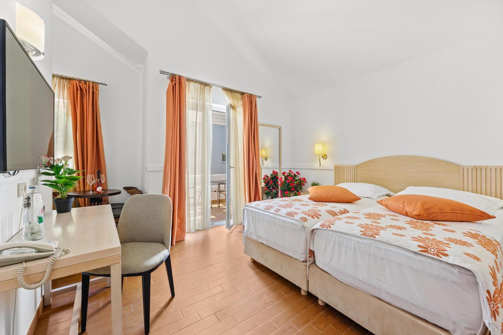 Amadria Park Apartments שיבניק מראה חיצוני תמונה
