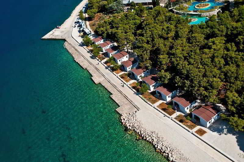 Amadria Park Apartments שיבניק מראה חיצוני תמונה